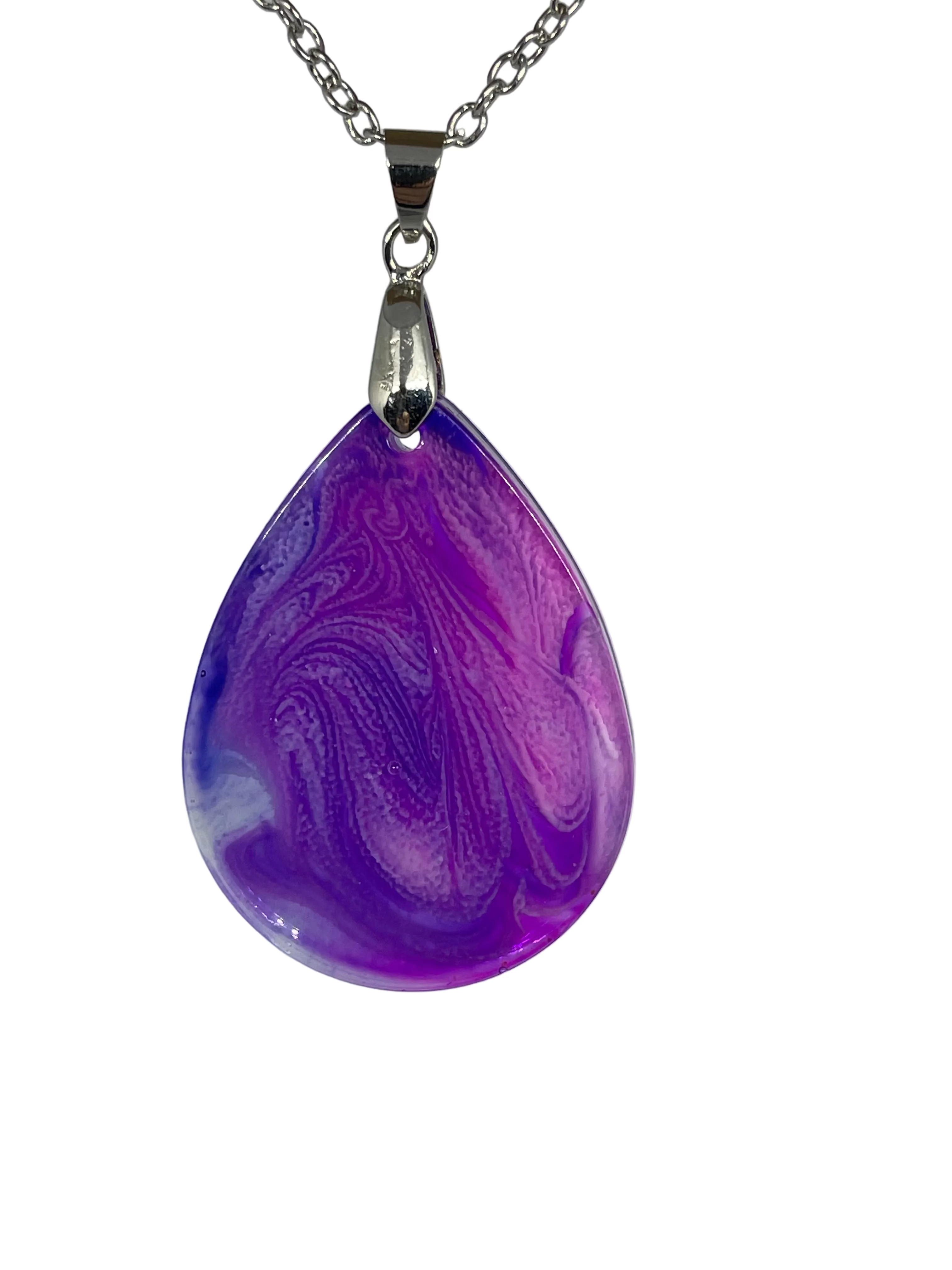 Purple teardrop pendant on a silver chain against a gray background