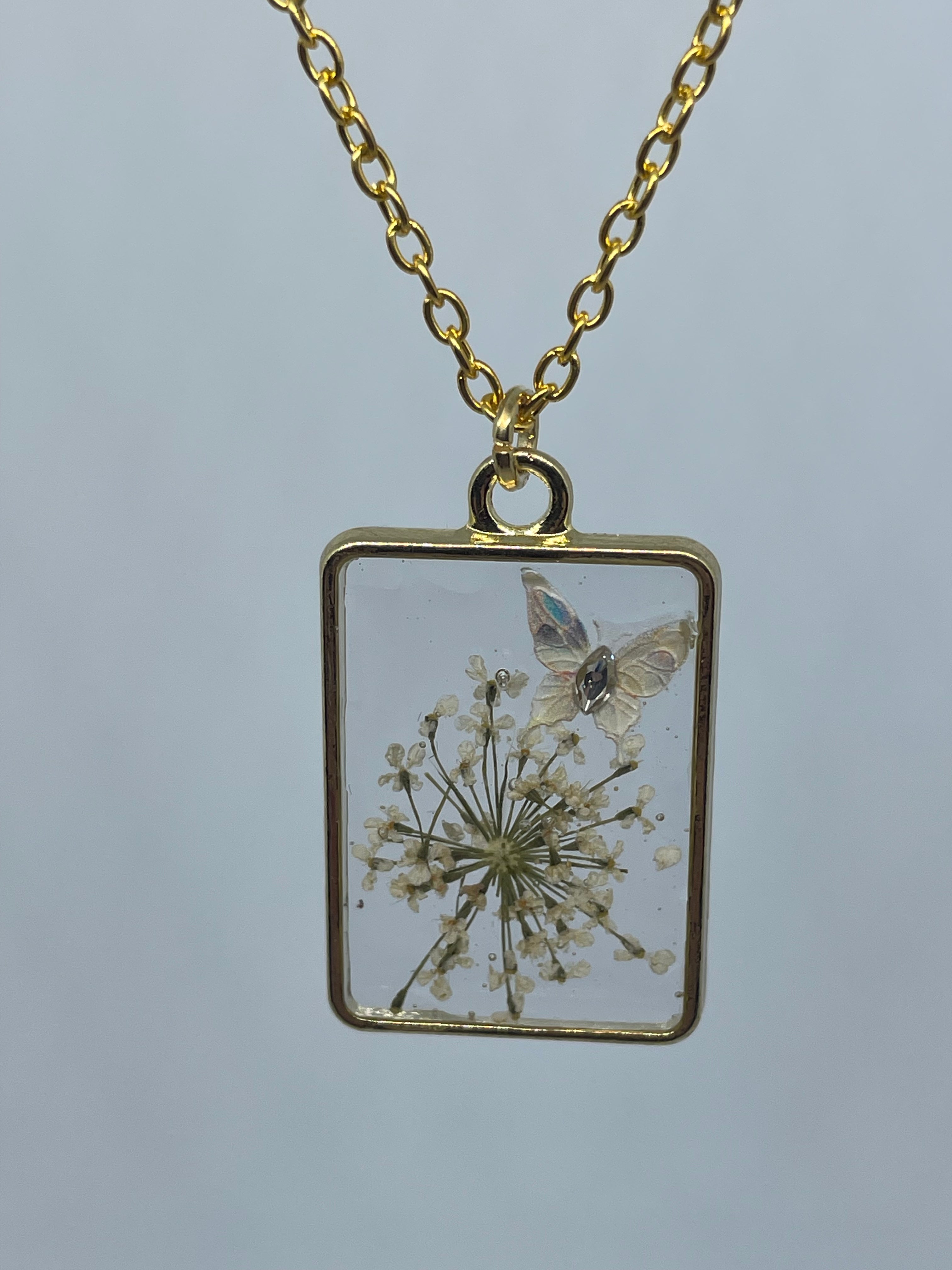 Pendants with Real Flowers